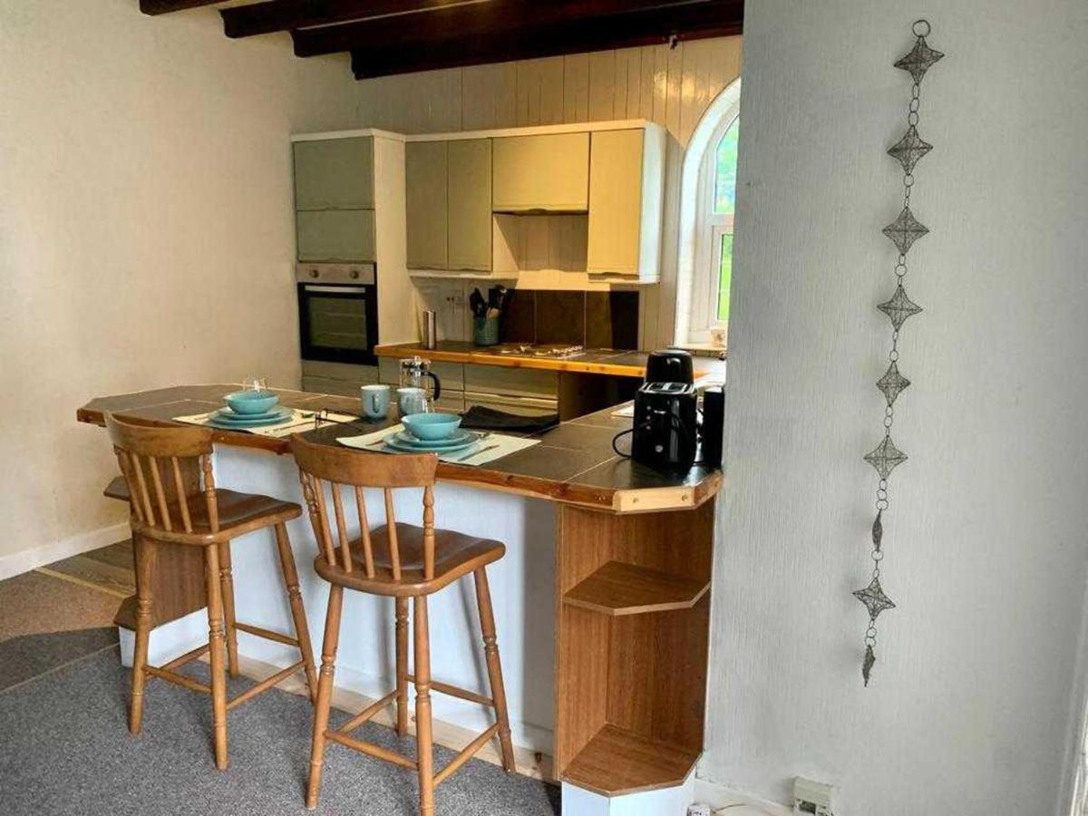 Holiday home In Kilmun Argyll - 2 Bedrooms Sleeps 2 (adults Only) Dunoon