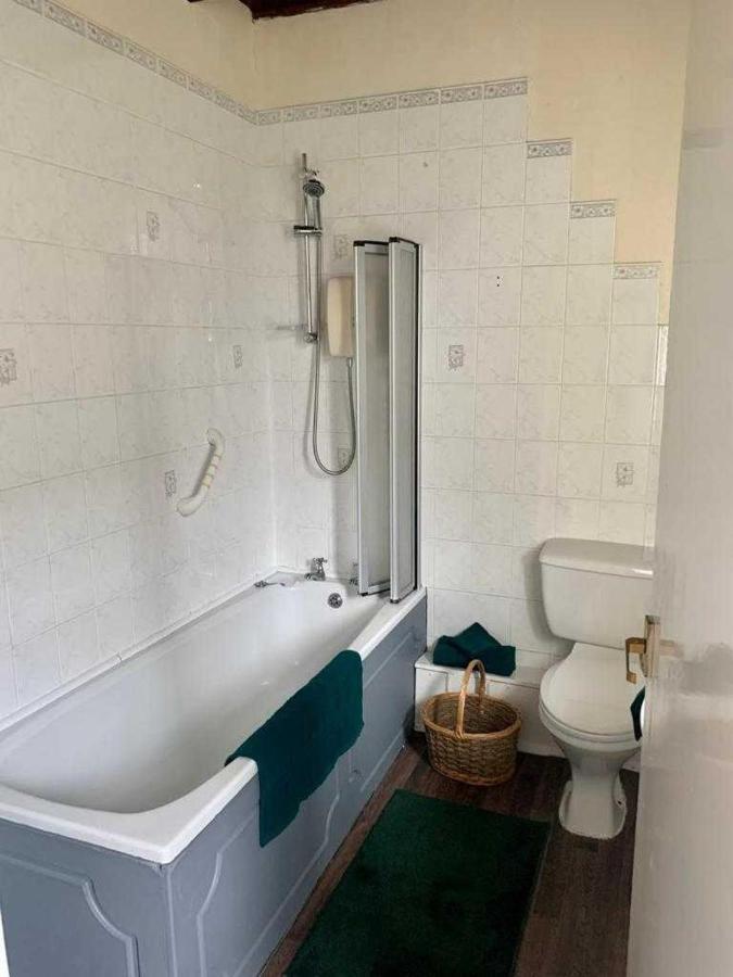 Holiday home In Kilmun Argyll - 2 Bedrooms Sleeps 2 (adults Only) *